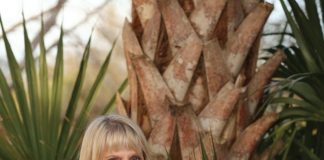 Barbara du Pont at home. Photo by Sam Wolfe
