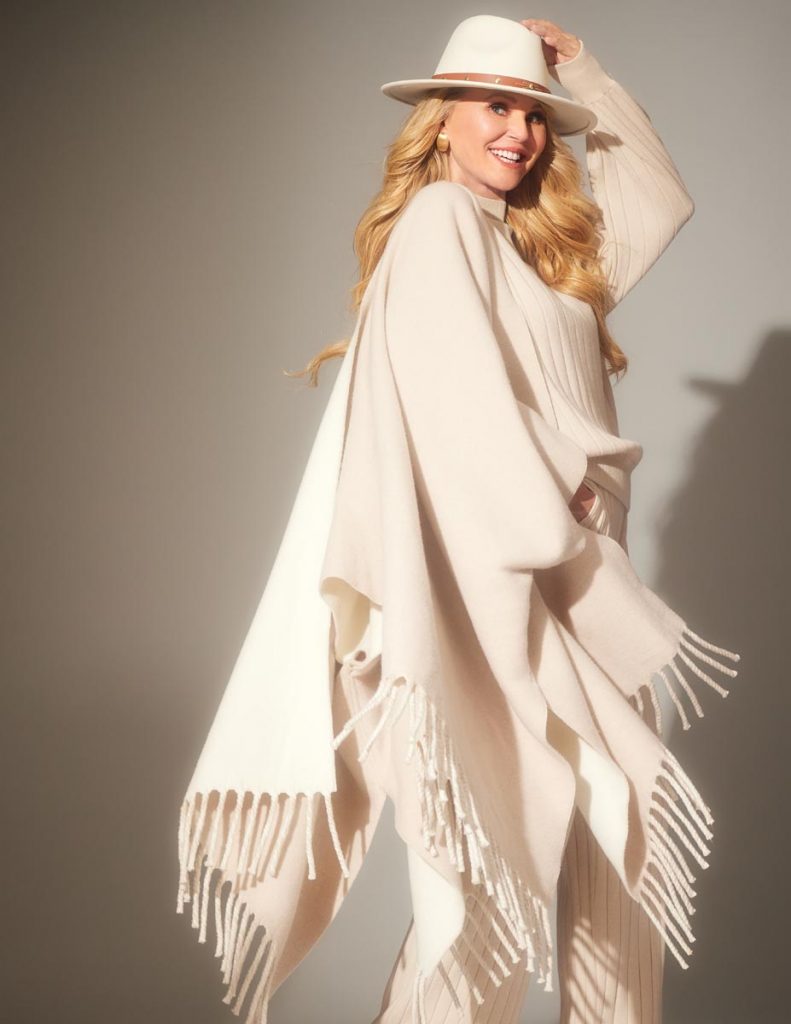 ChristieBrinkley_Look_06_045. Photo by Andrew Egan