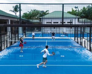 On the court in Boulevard Tennis & Padel Club. Photo by Steven Martine