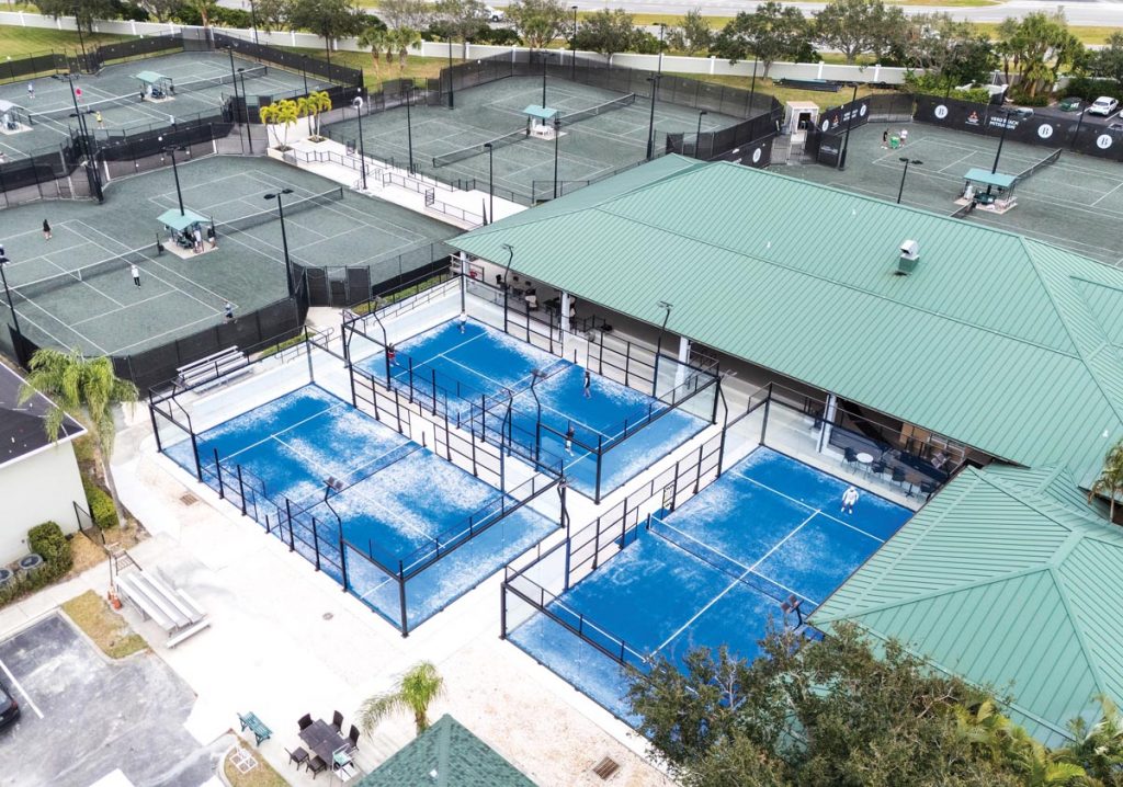 The little-used stadium court at Boulevard Tennis & Padel Club was transformed into three padel courts just outside the restaurant. Photo by Steven Martine