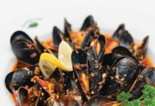 Pomodoro Grill Serves Up Comforting Italian Favorites Mussels Fra Diavolo at Pomodoro Grill. Photo by Kim Bottalico