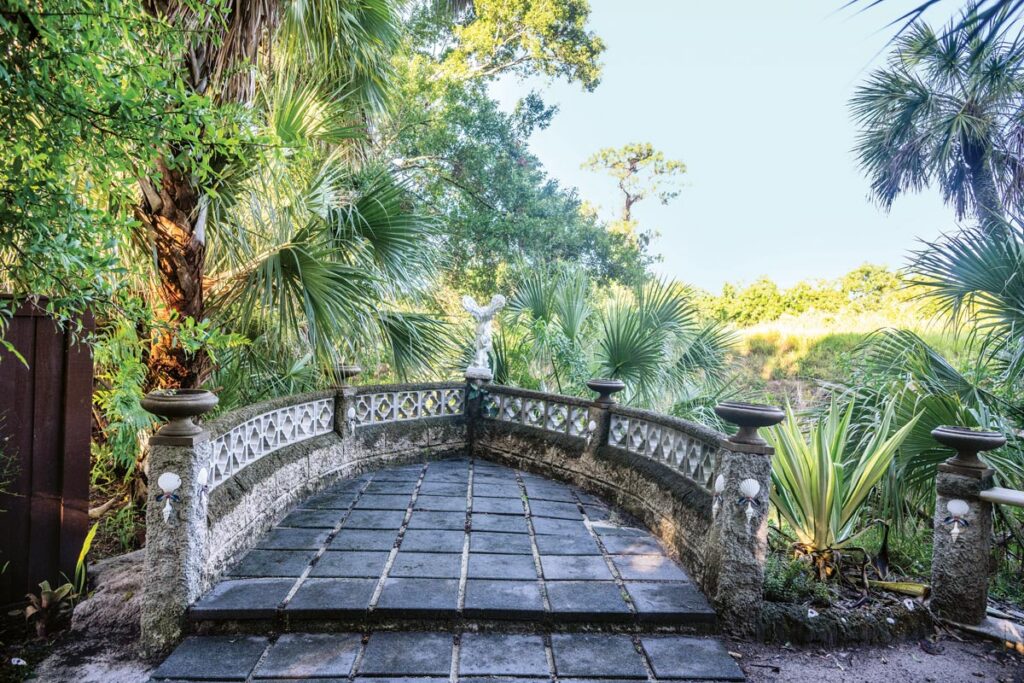 Scenes from Il Giardino della Grotta. Photo by Steven Martine