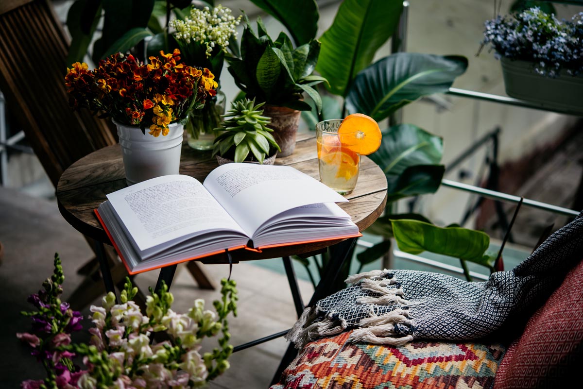 Take It Easy in the Garden
